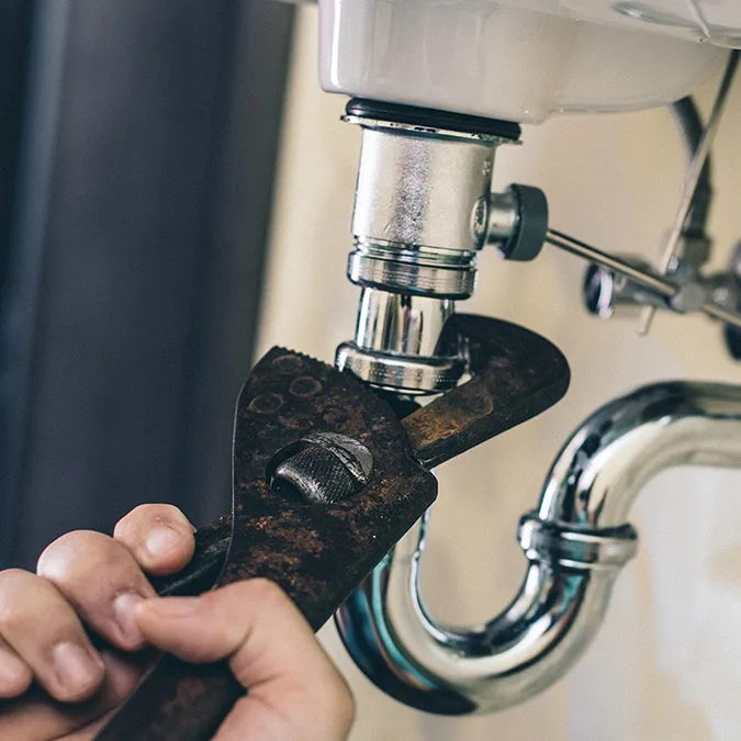 Hausmeisterservice DA-Haustechnik bei der Arbeit